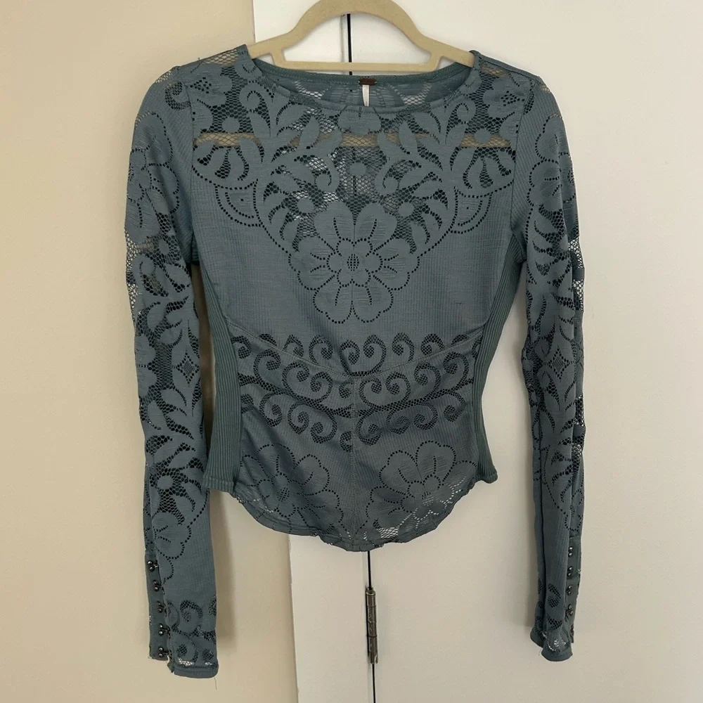 Free People Wild Roses Top - Picture 4 of 9